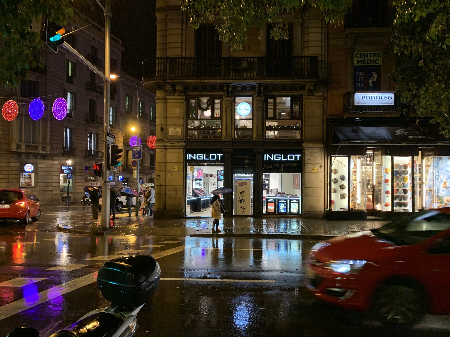 Fontanella 22 de noche.